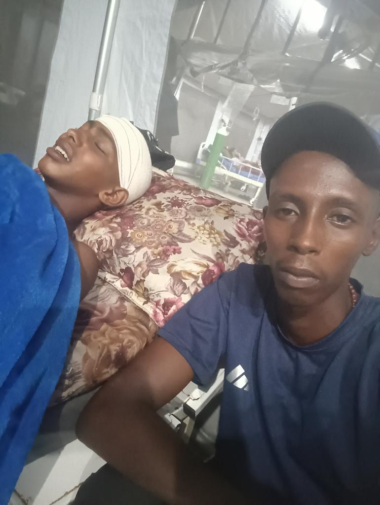 almsharft81297's tweet photo. My dearest friends and relatives we miss them every day 
Yes, it is Baha who is fighting for his family
This is the state of young people when they search for a livelihood and it is drenched in their blood
We ask God to heal him🤲🏾💔 https://t.co/Pll6uD5rDo