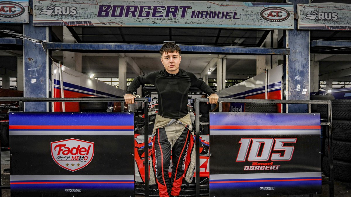 Motivado para ganar

<a href="/ManuBorgert/">Manu Borgert</a>  fue el más rápido en los entrenamientos que desarrolló este viernes el #TCMouras en el autódromo de #LaPlata , el piloto de Ford dominó ambas tandas y se perfila como favorito en el arranque del fin de semana
👉 manuborgert.com.ar 👀