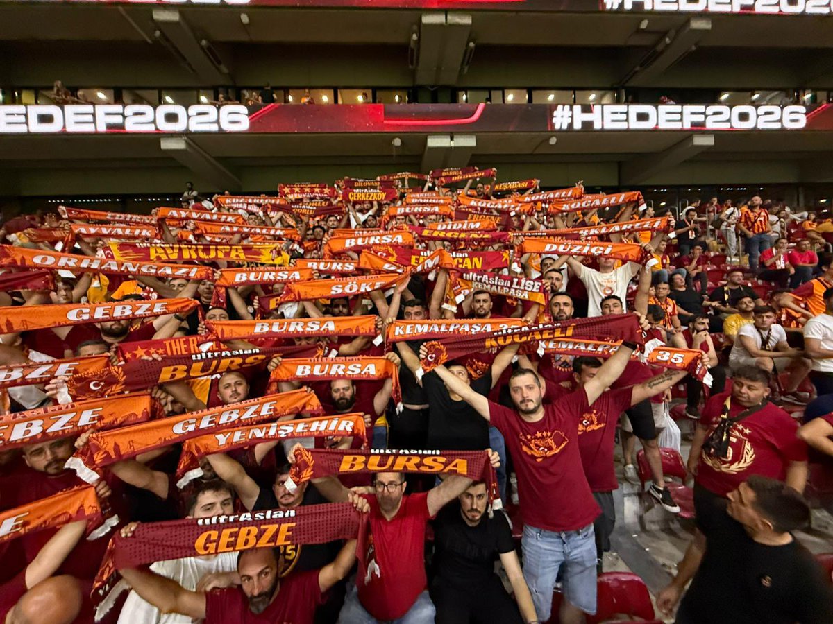 uAYurtici's tweet photo. Sevgin sınır tanımaz; Cimbom çağır yeter ! #uAYurtiçi https://t.co/Sfm2YLhX6Q