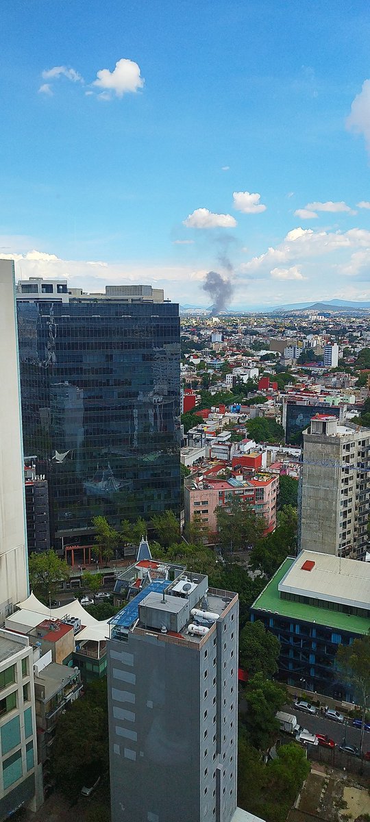 PichCris's tweet photo. @Bomberos_CDMX @IztacalcoAl @JefeVulcanoCova https://t.co/9rdSiOT6mq