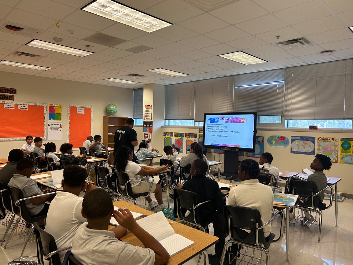 DadeMSDallasISD's tweet photo. Dade in action week one part 2 https://t.co/C58yaOVpqR