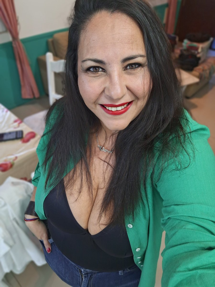 Divaneval79's tweet photo. Nos vamos de Roda de Samba . 🎶♥️ https://t.co/QmgTJhr0kV