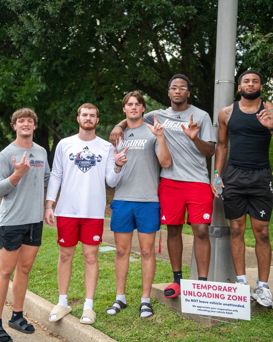 SouthAlabamaFB's tweet image. Welcoming a new wave of Jags on Move-In Day‼️