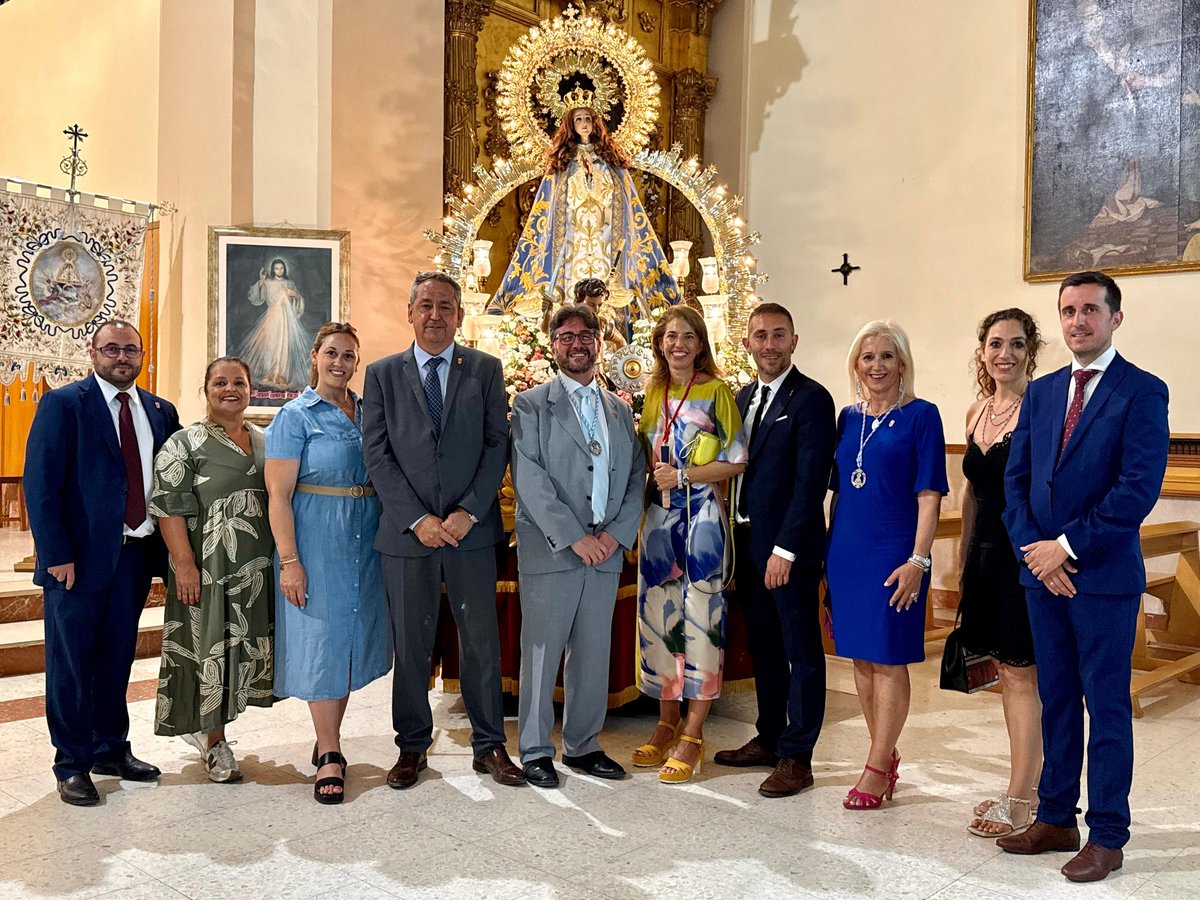 El Partido Popular de Pinto, presente en la misa y procesión de la patrona de nuestra ciudad, la Virgen de la Asunción.

😉Gracias a la diputada del <a href="/PPAsamblea/">PP Asamblea de Madrid</a> <a href="/marbandefrutos/">Marta Marbán</a> por acompañarnos.

Seguimos comprometidos con seguir respetando y protegiendo nuestras tradiciones.