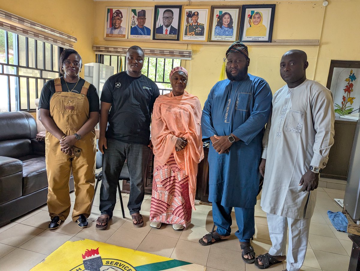 usman4all's tweet photo. Had an incredible day at NYSC Camp Keffi, sensitizing corps members on the #3MTT program. My goal as the Nasarawa State Community Manager is to ensure every corps member is empowered with the digital skills needed for Nigeria's future. @3MTTNigeria @officialnyscng https://t.co/fbAQQHWplJ
