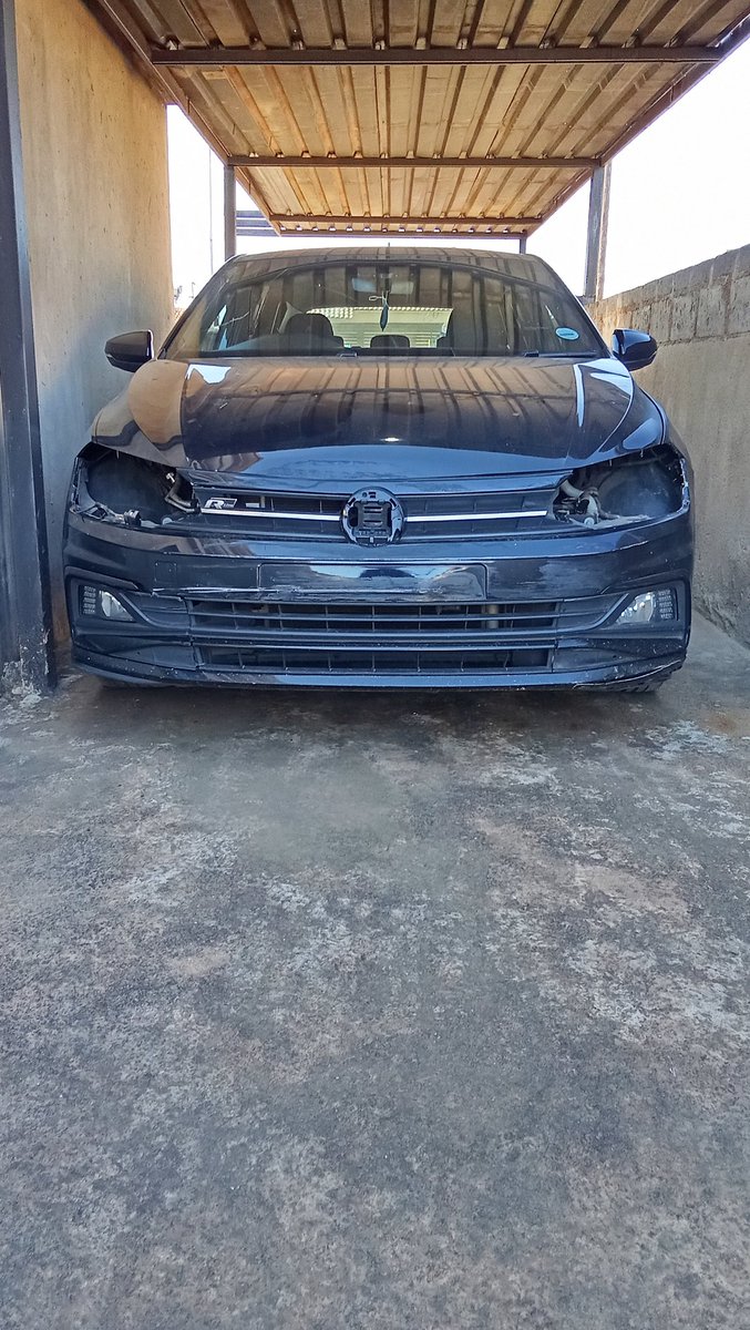 SoulTelic's tweet photo. Creating awareness, please be careful of Eastpoint Shopping Center in Boksburg JHB, you might find your car like this more especially Polo drivers. Lights gone just like that while, thought the car guards are there for protection, after what I saw from the footage, I'm shuttered https://t.co/IPzAFj8izX