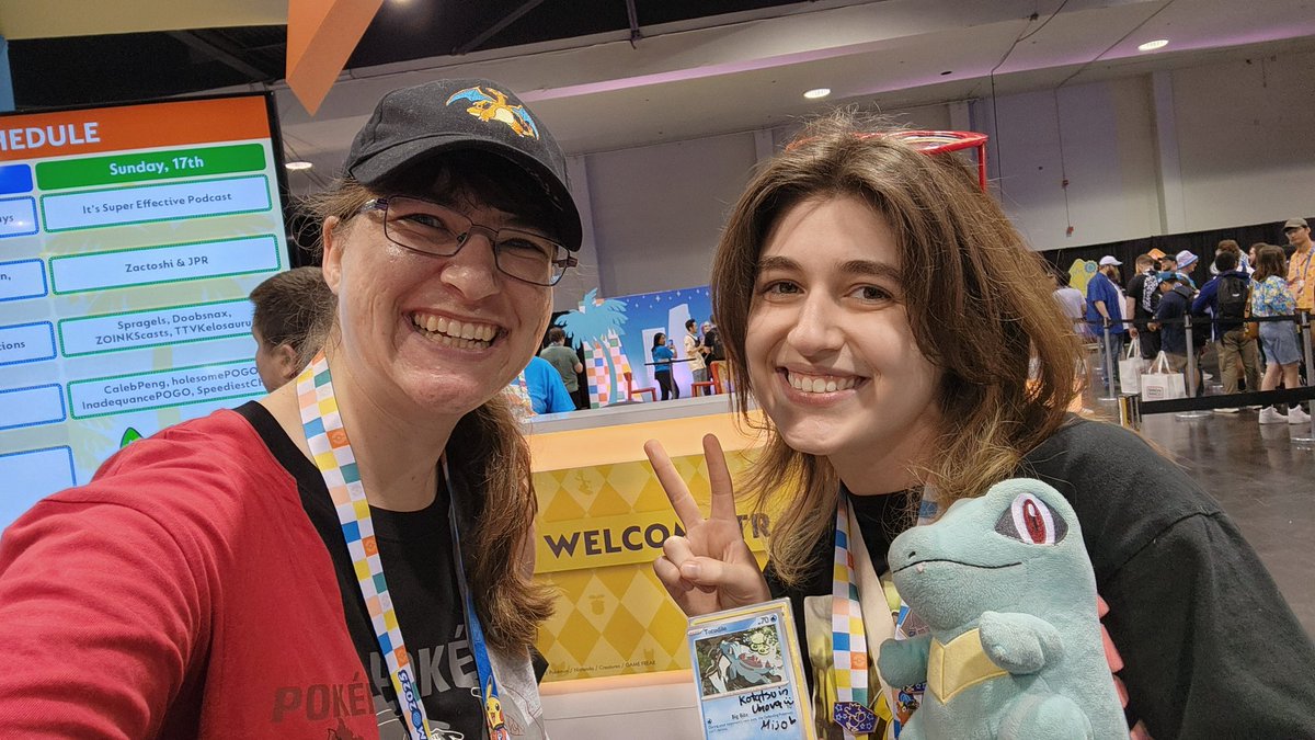 FlammableLizard's tweet image. It was so wonderful to meet you and Mijo today, @KotatsuInUnova !! Thanks so much for signing my card and chatting with me! :D