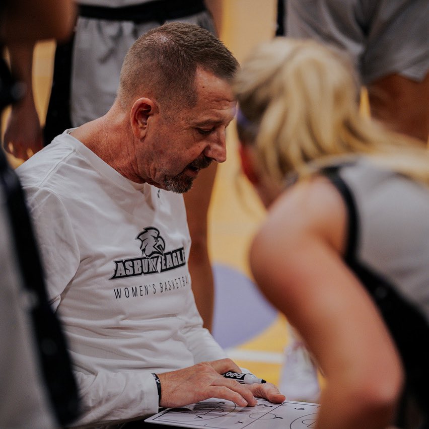 Asbury Athletics (@asburyeagles) on Twitter photo Happy Birthday, Coach Mayesโผ๏ธ
Weโre thankful youโre with TeamAU๐ช
#ServeTrainCompete || <a href="/AsburyWHoops/">Asbury W Basketball</a> Happy Birthday, Coach Mayesโผ๏ธ
Weโre thankful youโre with TeamAU๐ช
#ServeTrainCompete || <a href="/AsburyWHoops/">Asbury W Basketball</a>