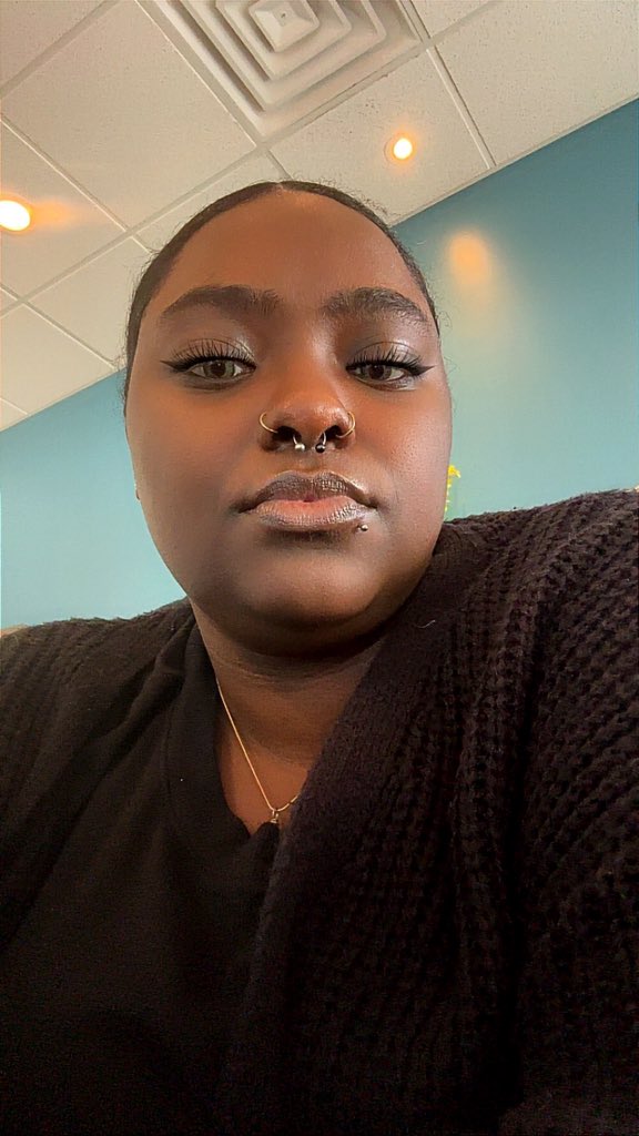 GoddessShea4444's tweet photo. Just saw something cute online… and no, I’m not paying for it. That’s literally your job, piggy. 💅💳🐷 https://t.co/MFFv7JDqLM