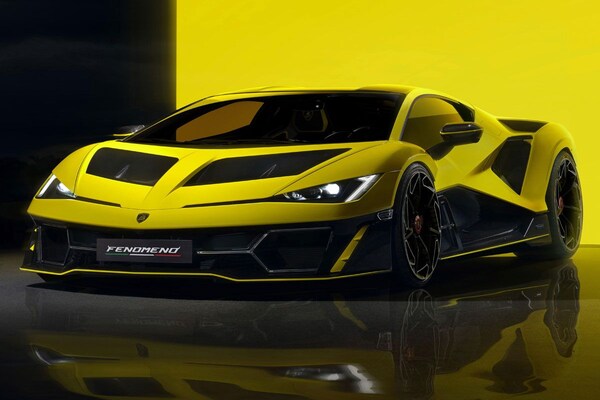 Tijdens de Monterey Car Week trekt Lamborghini de aandacht naar zich toe met deze creatie: de Lamborghini Fenomeno. Met zo'n naam móet het wel iets bijzonders zijn: autoweek.nl/autonieuws/art…