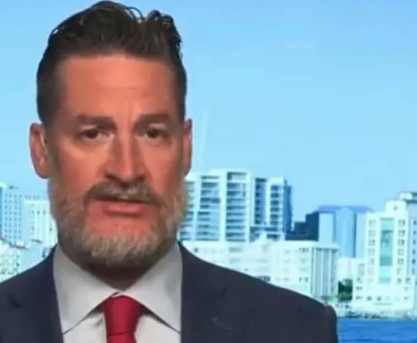 tampafreepress's tweet image. Florida Rep. Greg Steube Champions Bipartisan Bill To Tackle Foster Home Crisis Congressman Greg Steube #florida #fostercare @RepGregSteube 

Read here: tampafp.com/floridas-rep-s…