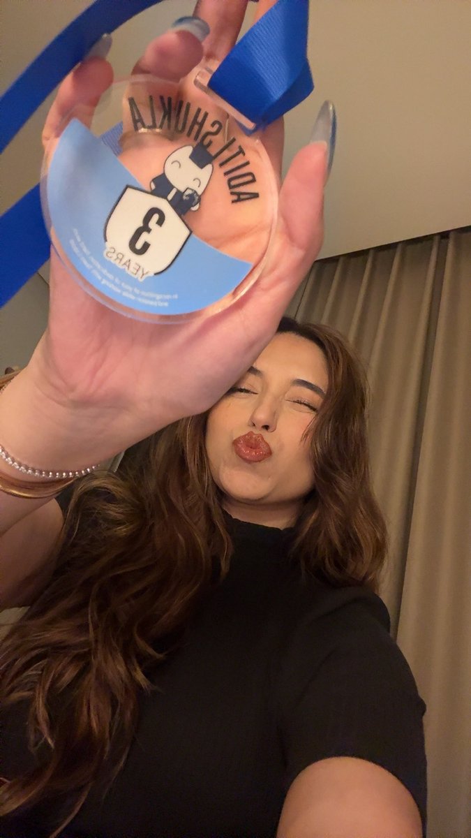 LIQUID flyado | Aditi🌸 tweet media