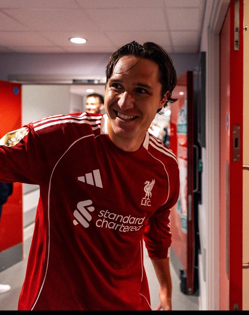 £399m spent and still needed this guy to stop them from bottling 😂