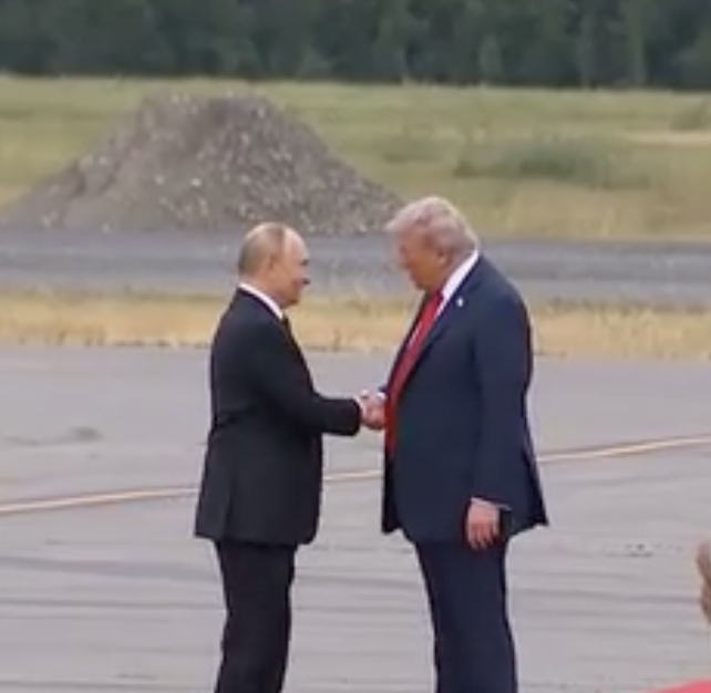 drlillianglass's tweet photo. I was just invited by the Chief US Correspondent for Ukrainian Television to do a Body Language Analysis after the Trump-Putin Summit. #drlillianglass #trumputinsummit #ukraniantelevision #bodylanguageanalysis https://t.co/1zseuhTxRA