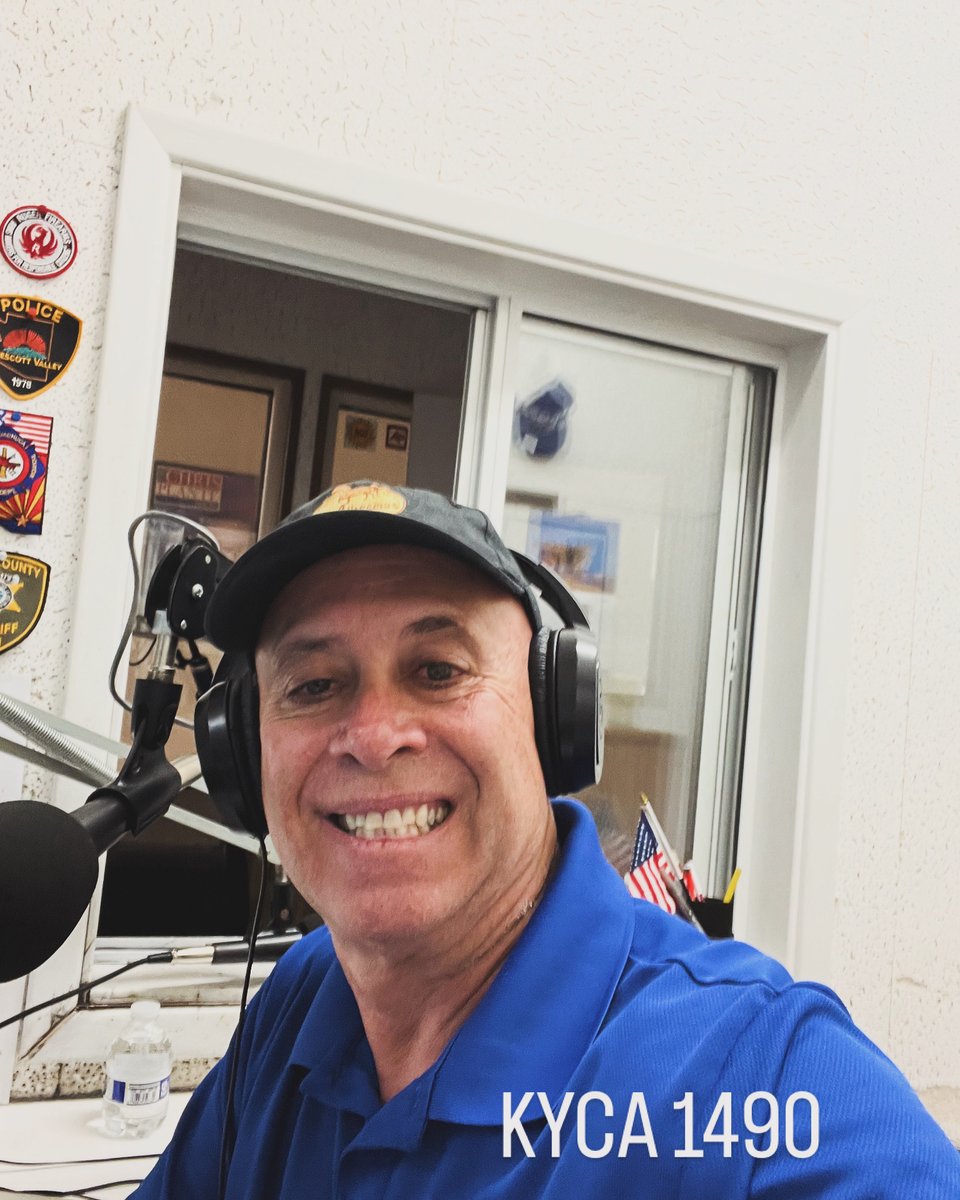 pony4precious's tweet photo. Radio Fun Alert! Yesterday, Michael “Cowboy Mike” Eastwood https://t.co/KmKOmLhtPU took the mic as guest host on KYCA 1490 AM, joined by the incredible Vickie Johnston from H2O Health!
https://t.co/NuuVZjSjNR
#CowboyMike #H2OHealth #KYCA1490 #HealthyLiving #AntiAgingTips https://t.co/mqwAJyAb6k