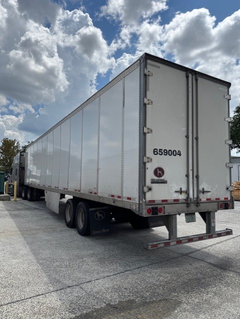 Another state-of-the-art Tecport chamber is #OutTheDoor and on its way to a satisfied customer, ready to deliver unmatched coating precision and reliability. 🌎✨

#TecportOptics #InnovationInAction #CustomerSucces