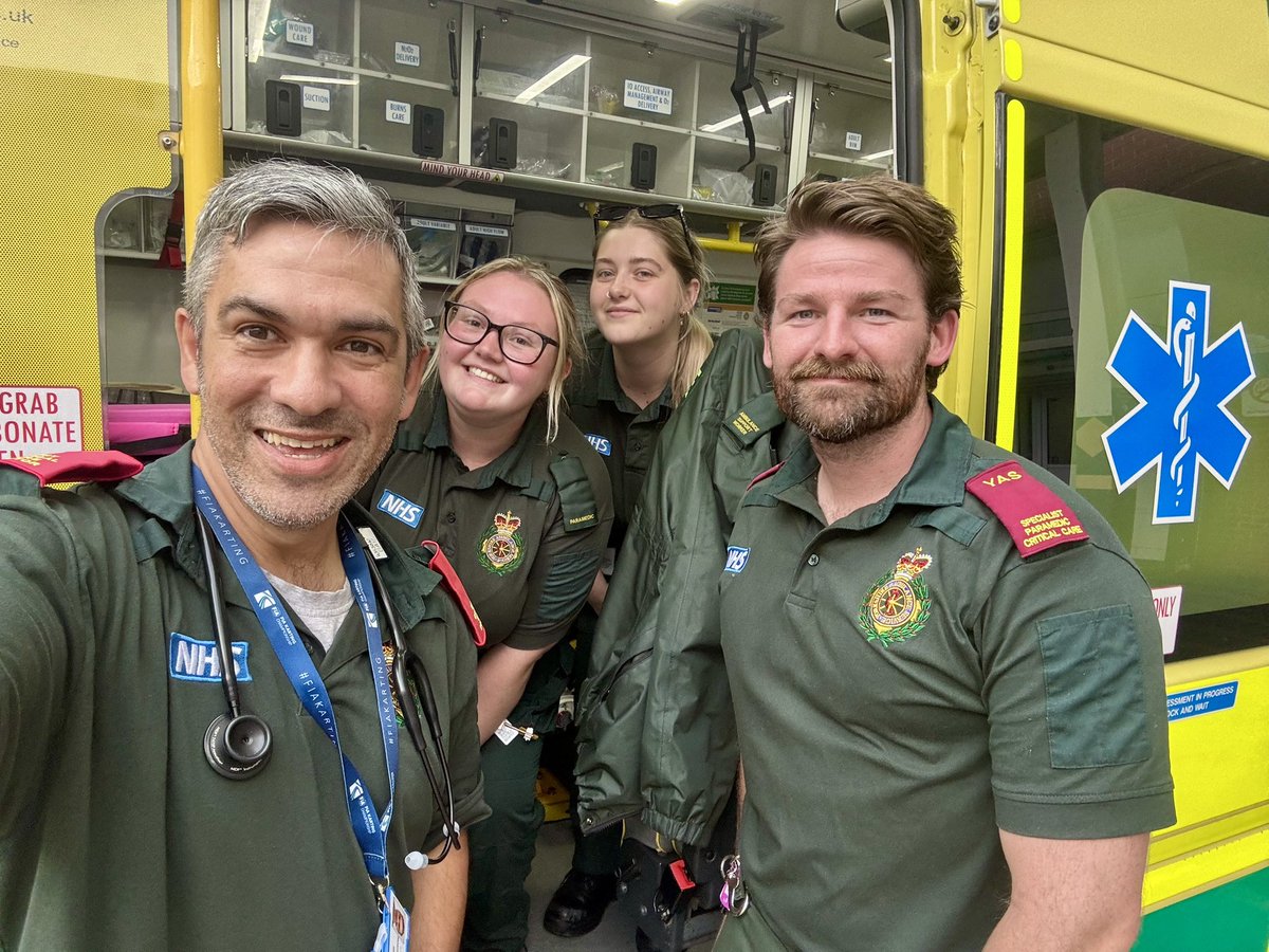 LeDyslexicMedic's tweet image. Another day back on shift with the Yorkshire Team #simulation #ambulance @YorksAmbulance @YorkshireHart 
#criticalcare #PHEM #prehospitalmedicine #fy #fyp
