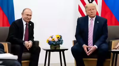 Bugün Alaska’da Trump ve Putin, Ukrayna konusunda kritik bir zirvede buluştu. Gündemde ateşkes, yaptırımların hafifletilmesi ve güvenlik garantileri vardı. Sovyet sonrası dönemin en önemli yüz yüze diplomasisi olarak kayıtlara geçiyor.
#TrumpPutinSummit
