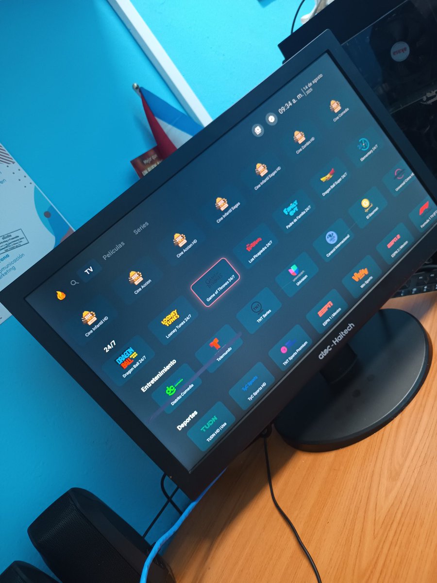 apoklipsix's tweet photo. 👋 Bye #magistv hola #onstream, #magmaplayer, #filmapp y #seeker... Pirata, pues si, estoy en #cuba, y seeee 😋, pinchan en #firetv o #tvbox.
La privacidad importa por supuesto, pero no creo que puedan hacer mucho con las cuentas de CUP. https://t.co/CTyn0fM0Fo