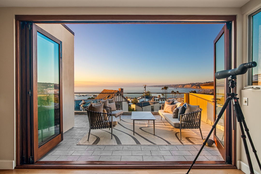 Ranch & Coast Magazine tweet media