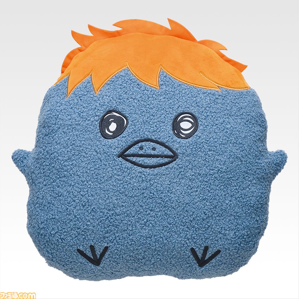 ハイキュー!!』ヒナガラスのふわふわなクッションがかわいい＆抱きしめ