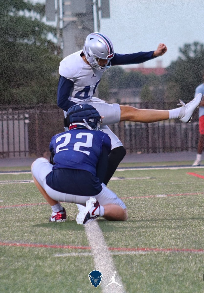 OUR GUYS!!! 

<a href="/RealLiamCB/">Liam Allen</a> <a href="/TotalParkage/">David Parks</a> <a href="/HUBISONFOOTBALL/">HOWARD FOOTBALL</a> 

#BokeyMade #RecruitBokey