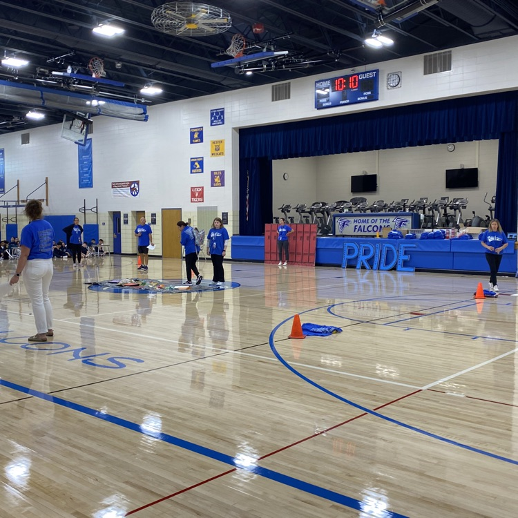 MannheimFalcons's tweet photo. MMS Welcome Back PRIDE Assembly was a HUGE success! Students & Staff played games and learned about school-wide expectations: Perseverance, Respect, Integrity, Diligence & Enthusiasm. Ready for an epic school year! #WeAreD83 #MMSPRIDE #MMSFalcons https://t.co/GqDBPzADov