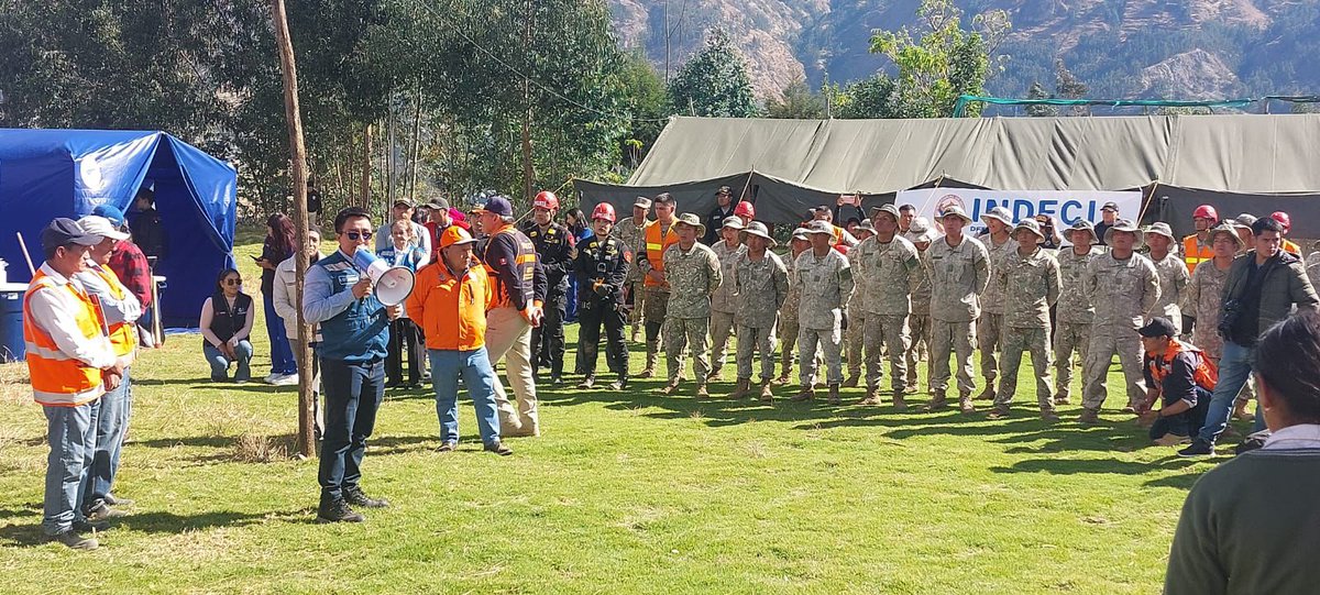 🔵¡Cenepred participa activamente en el II Simulacro Nacional Multipeligro!🔵

🙋‍♂️🙋‍♀️Personal en Lima y el interior del país demostró su compromiso con la Gestión del Riesgo de Desastres y la seguridad de la Nación. 

¡Prevención realizada, población asegurada!