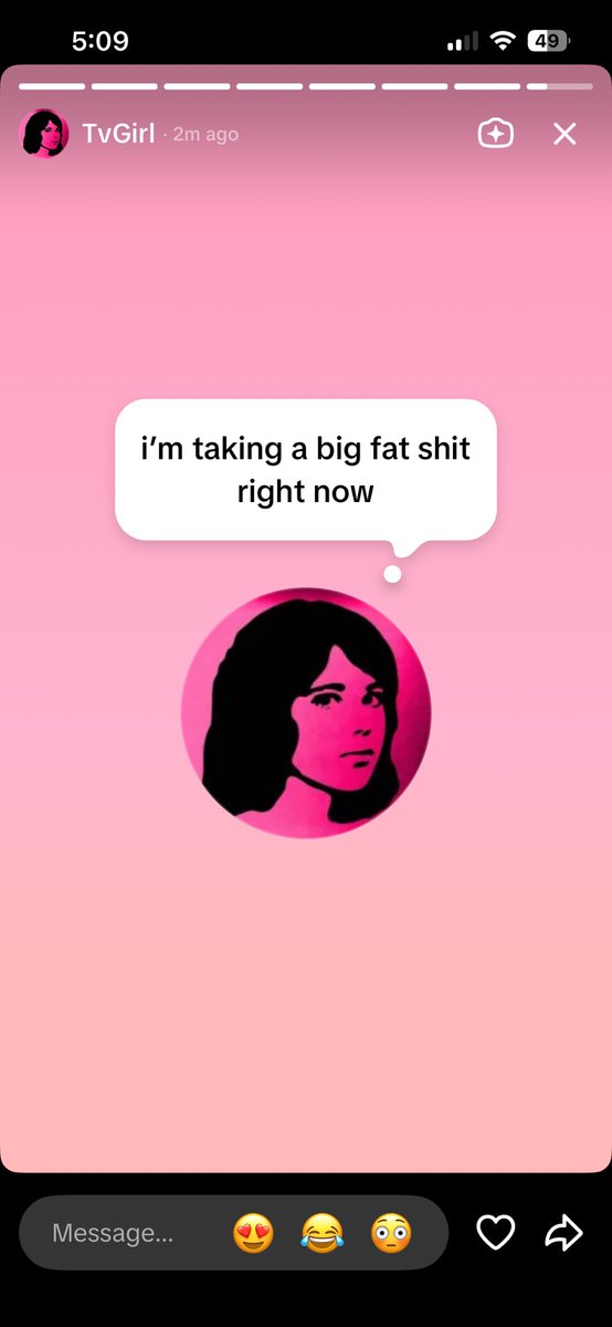 rotoe_'s tweet image. What the fuck is the tv girl tik tok on rn