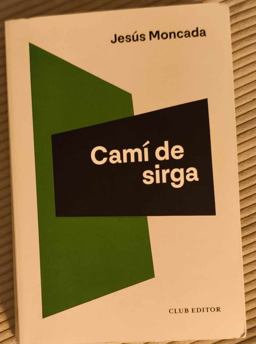 He tornat a ''Camí de sirga" en el vintè aniversari de la mort de Moncada. Quin tros de novel·la! Fer-se gran es veu que té algunes coses bones, almenys per a mi, com enamorar-se dels retrats de les vides de Mequinensa tan ben narrats per Jesús Moncada. <a href="/elclubeditor/">Club Editor</a>