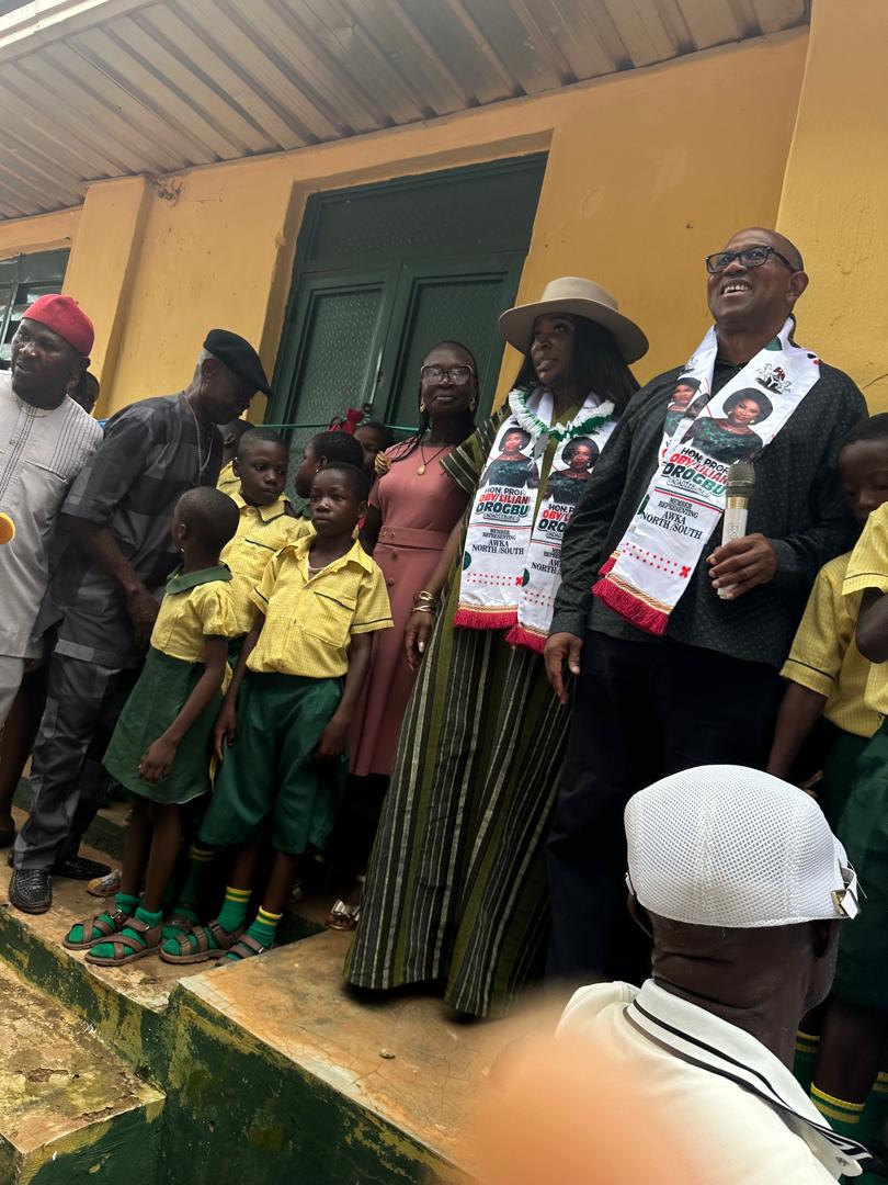 Peter Obi (@peterobi) on Twitter photo Today, for the 2nd time, I honoured the invitation of Hon. Professor Lilian Orogbu <a href="/Oby_Orogbu/">Prof. Oby Lilian Orogbu</a>, Member representing Awka North and South Federal Constituency, to commission several laudable projects she attracted to her constituency.
A 500kva transformer in Isuanaocha community, Today, for the 2nd time, I honoured the invitation of Hon. Professor Lilian Orogbu <a href="/Oby_Orogbu/">Prof. Oby Lilian Orogbu</a>, Member representing Awka North and South Federal Constituency, to commission several laudable projects she attracted to her constituency.
A 500kva transformer in Isuanaocha community,