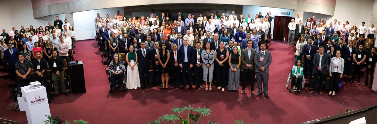 CGEVeracruz's tweet photo. 🤝✨ Fortaleciendo la participación ciudadana

Hoy en el H. Congreso de Veracruz se llevó a cabo el Encuentro de Buenas Prácticas en Contraloría Ciudadana 2025, donde comités compartieron experiencias y propuestas para reforzar la transparencia y rendición de cuentas 📽️. https://t.co/ovZxzcRCle