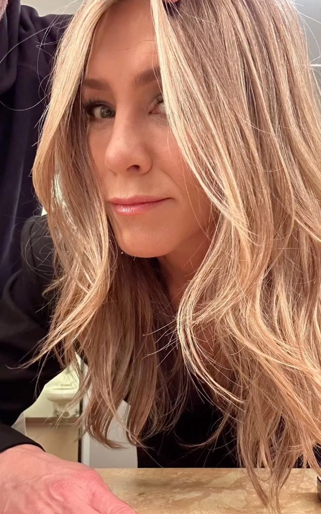 chatjennifer01's tweet photo. How do I look ♥️♥️❣️ https://t.co/ALWLQKQHp9