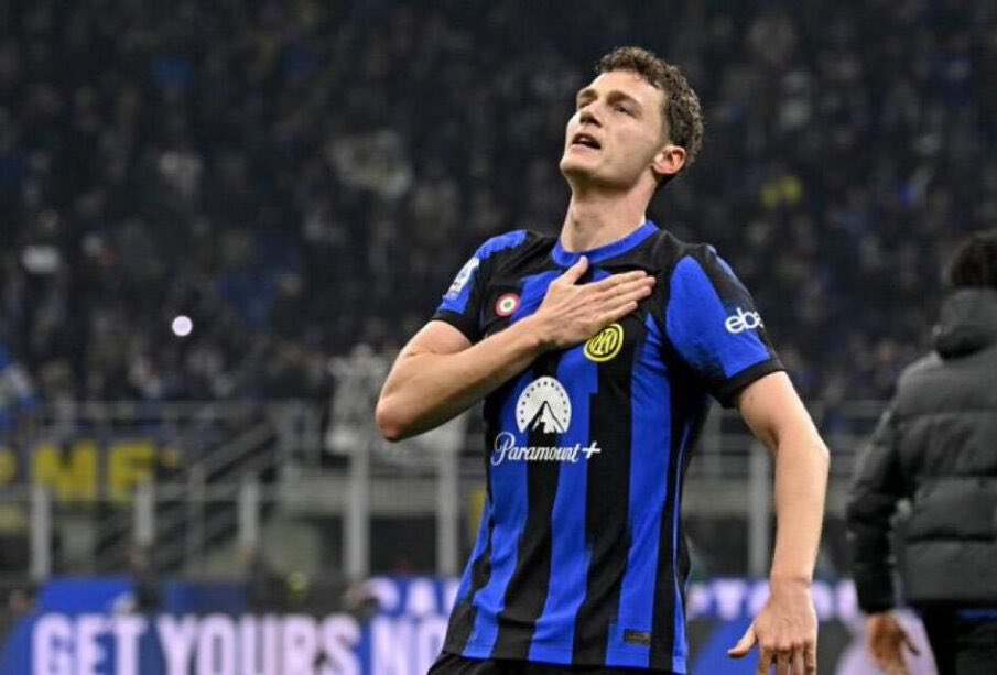 Fcinterdata's tweet photo. I don’t understand the reasoning behind wanting to sell Pavard (unless the offer is really good). He brings more qualities than the other central defenders in the team and has performed well whenever he has played. https://t.co/zCQVXoPNjT