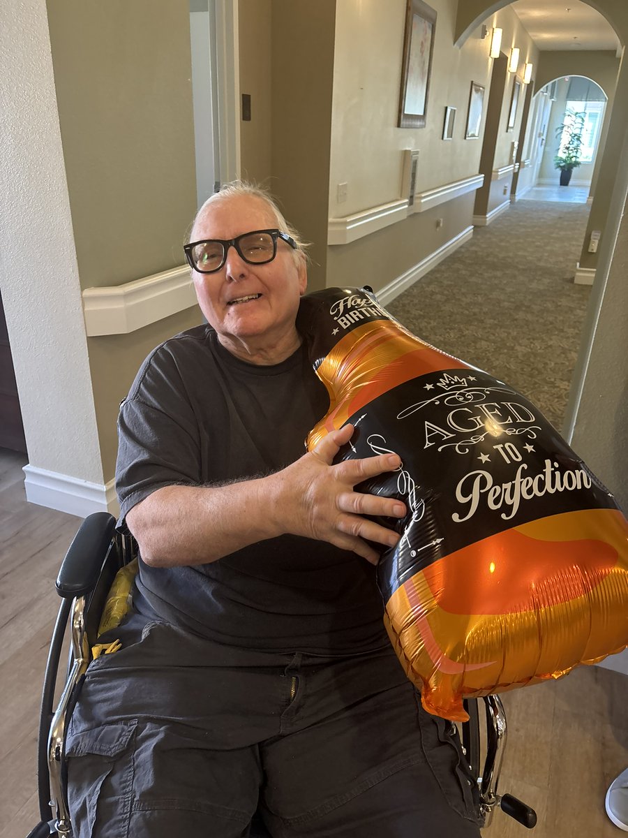 RV_SeniorLiving's tweet photo. We're celebrating residents! Happy Birthday to some of our August Birthdays! We wish you a very special day!

#HappyBirthday #AssistedLiving #SeniorLiving https://t.co/8kBplnLCKp