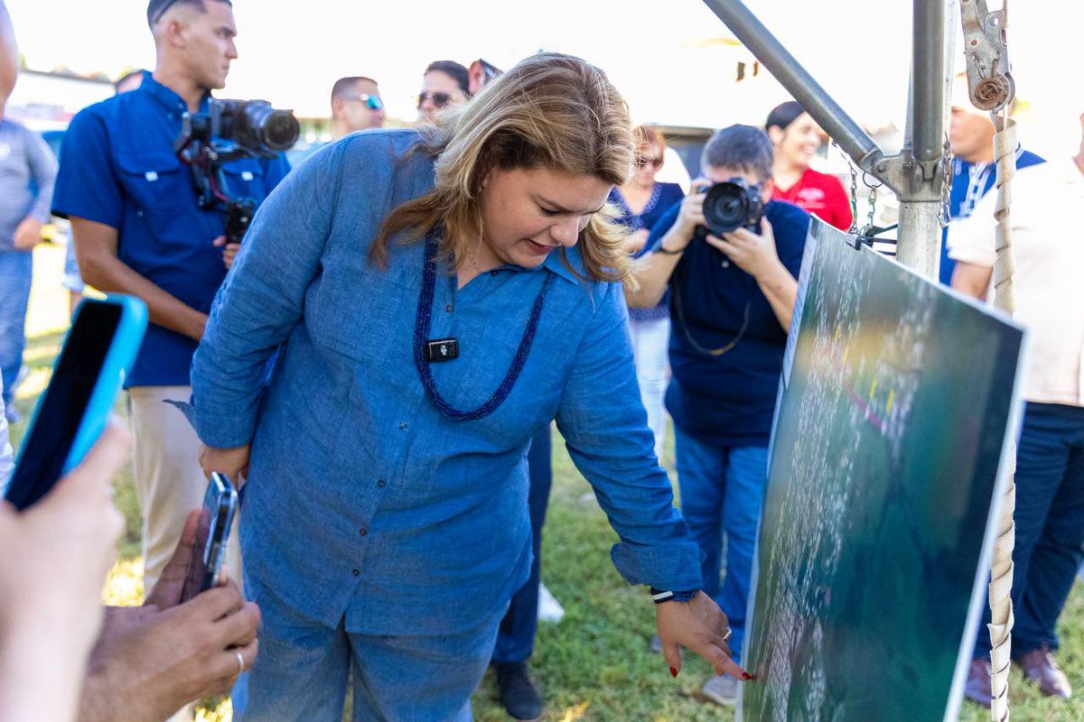 Jenniffer González tweet media