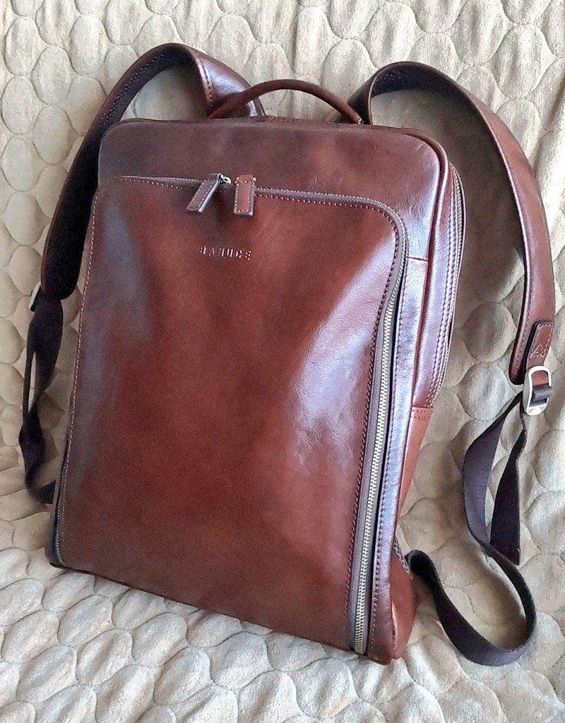 aworksnet's tweet image. 最近使い始めたバンニュスの本革リュック(⁠≧⁠▽⁠≦⁠)
ちょいワル子育てオヤジには適したシャレオツアイテムでござる♪

#BANUCE #バンニュス