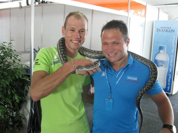 2010 pic: Kristijan Koren, David Rozman and a slithering reptile. Good Slovenian friends, both implicated in Op Aderlass 💉
Koren served a 3 year suspension to come back as the national road campion in 2022🏆💊
Rozman still walking free in the team of Jim Ratcliffe 💉💉