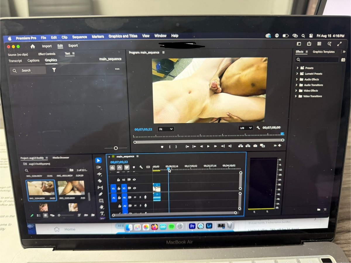 more video editing 😼
this vid is so hottt 🥵
