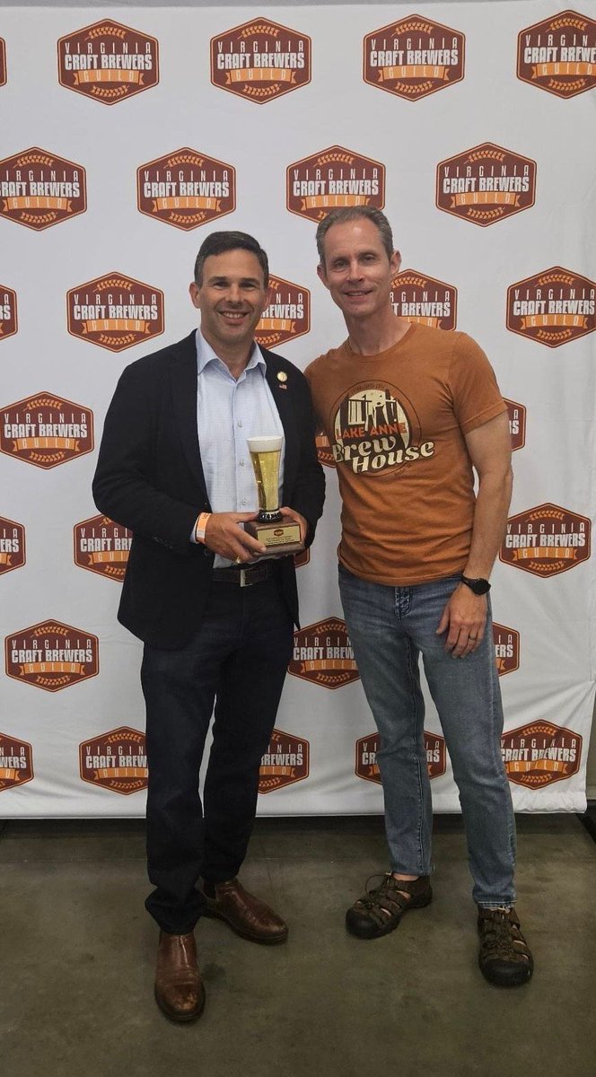 Honored to have received the Virginia Craft Brewers Guild’s first annual Legislator of the Year Award at the 2025 VCBG Craft Beer Gala. It was great to meet so many passionate local brewers who support thousands of jobs in the state.