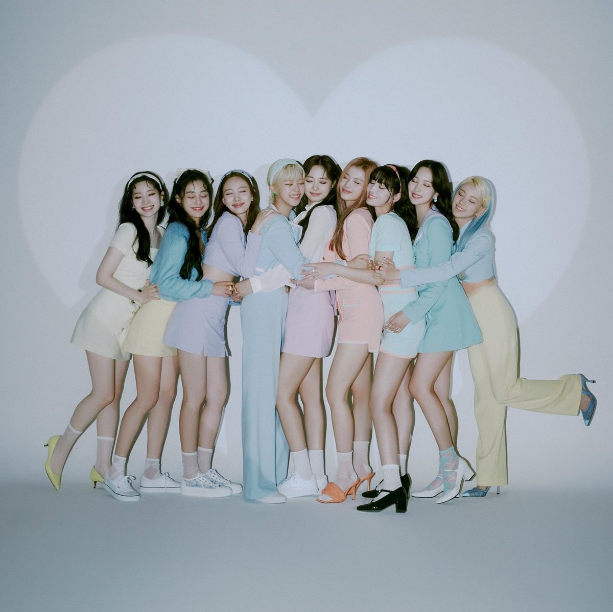TWICEintcharts's tweet photo. "THIS IS FOR" (#88) joins "Formula of Love: O+T=<3" (#98) as @JYPETWICE's only albums to spend 5 weeks on the Top 100 Global Spotify chart.

"THIS IS FOR" becomes their most stable album. https://t.co/Ji6jzNqQ3J