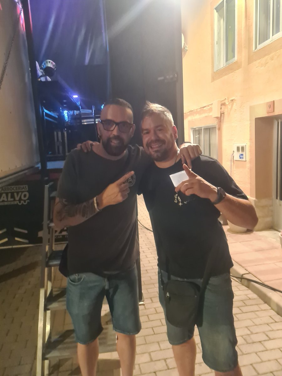 ArnaizRojo's tweet photo. Que grande dj Neil en mi humilde pueblecito 🥳🥳🥳 https://t.co/PDjmclX7Rs
