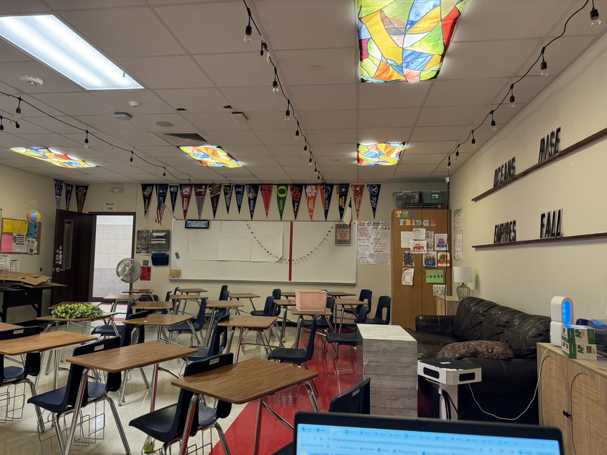 First week of school ✅
My students are amazing and we’re off to a strong start! 💪📚
Like any new year, a few needs have popped up along the way!
If you’d like to help, here’s our list: amazon.com/hz/wishlist/ls…
Every bit makes a difference ❤️
#ClearTheList