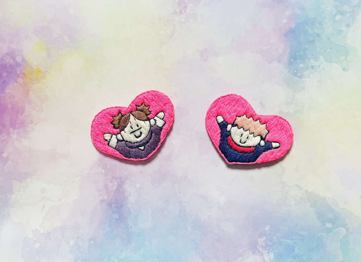 ネオンカラーハートのお兄ちゃんと悠仁🫶蛍光の刺繍糸の扱いが難しかった😭実物はもっとパキっとした感じのピンクです💗数は少しですが明日持っていきます💪