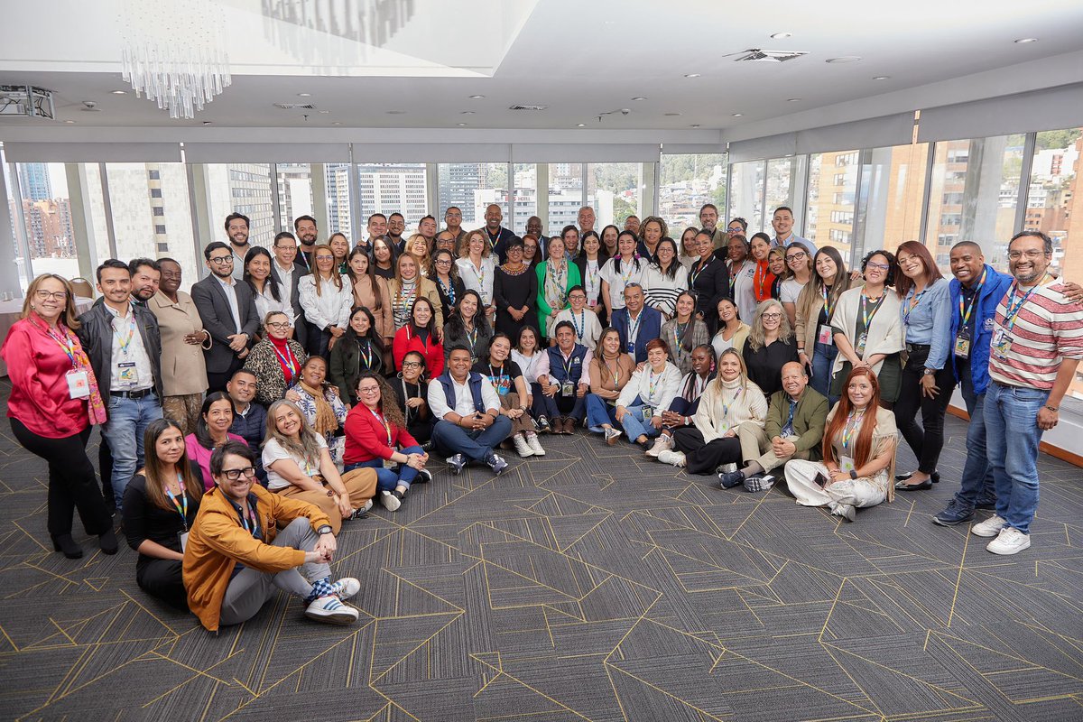 Este encuentro impulsa el compromiso colectivo de avanzar hacia un #BuenFuturoHoy, desde todos los territorios y con quienes hacen posible la defensa de los derechos día a día.

La Defensoría sigue caminando con las comunidades, escuchando, articulando y construyendo país desde
