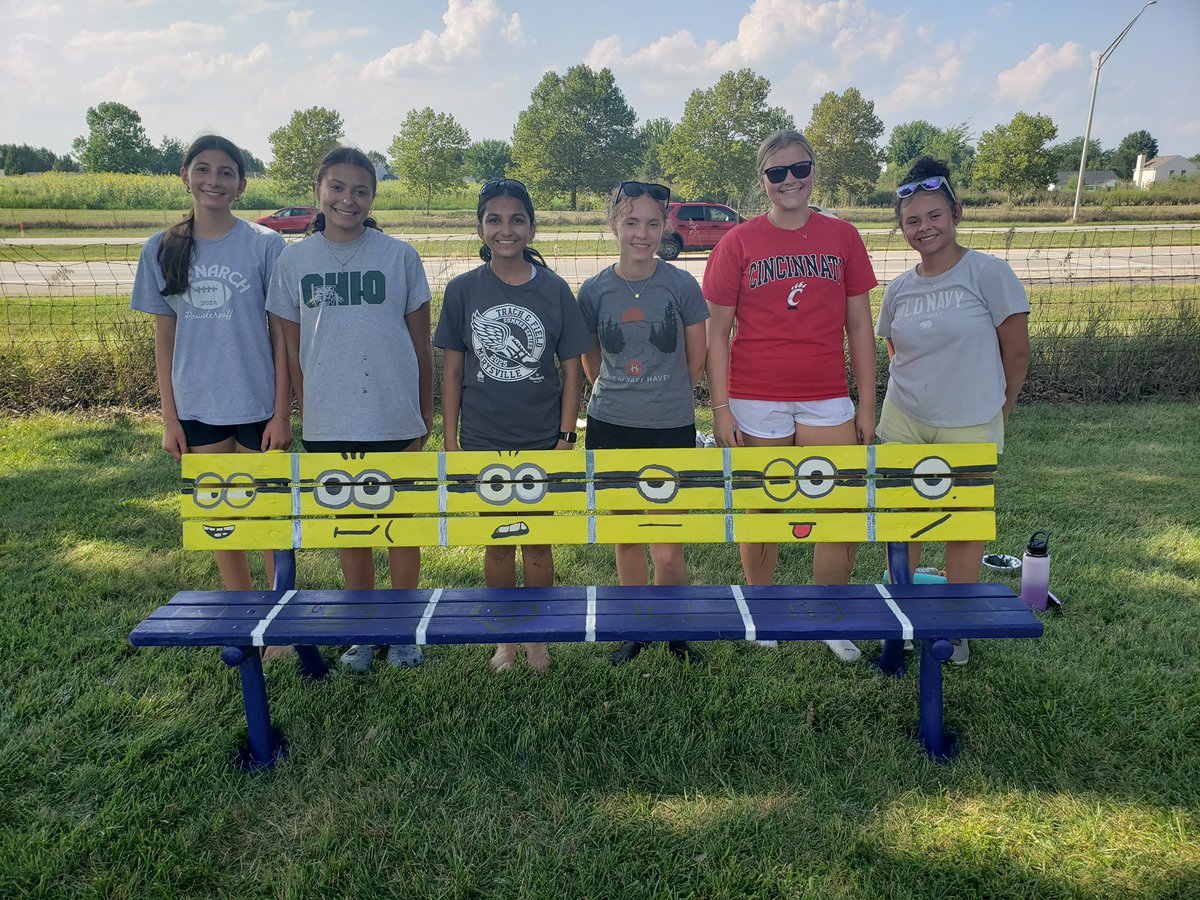 MHSTennis5's tweet photo. Wow,  what talented young ladies. Your class benches look amazing. These will look great this season at home games. Go Monarchs! https://t.co/ourN1tRJdc
