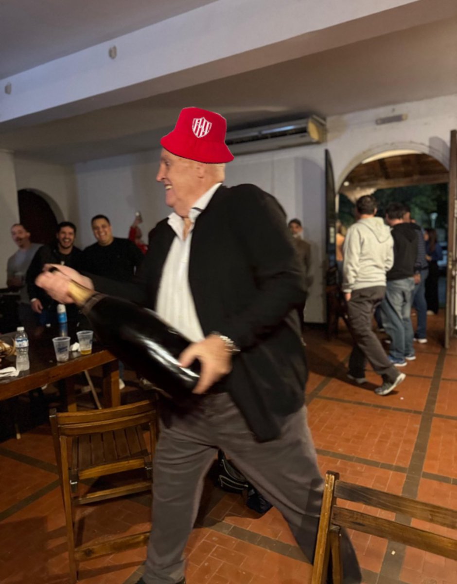 4 goles en un primer tiempo y de visitante , estoy asi: