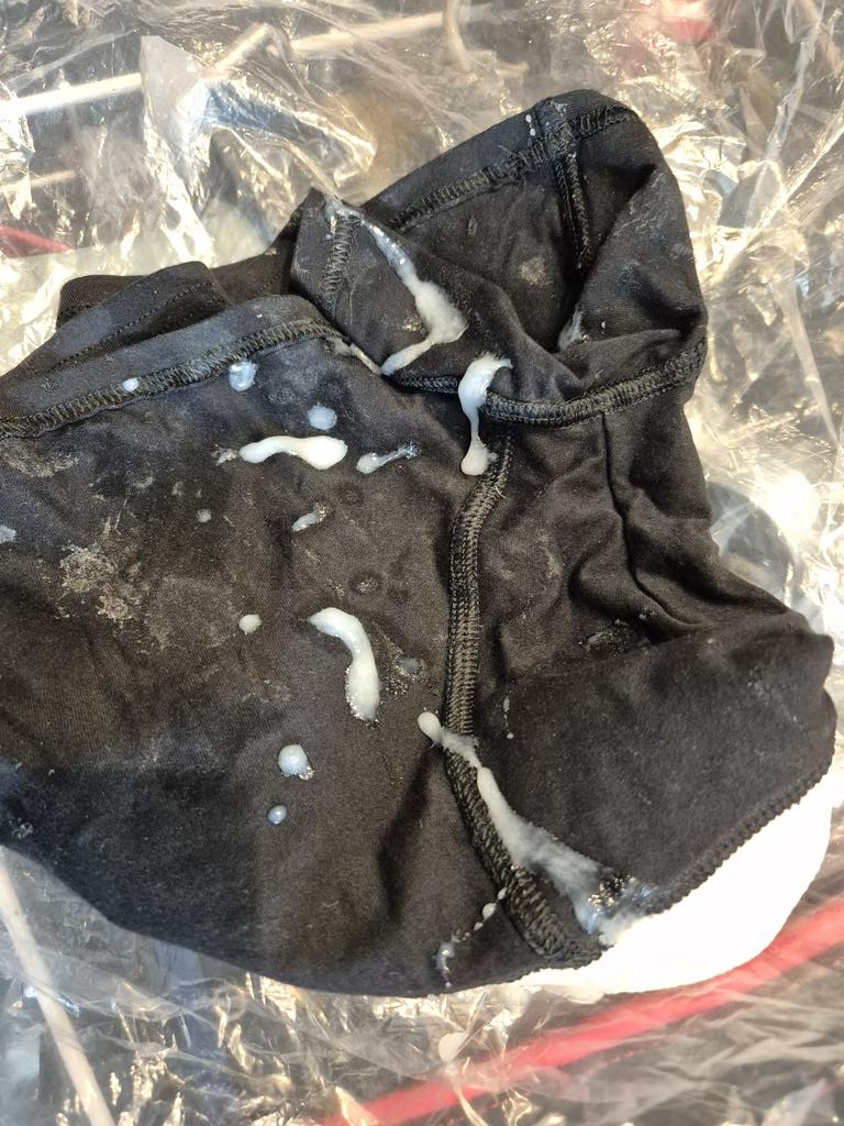 And then there was that time the two hotties both jizzed over the #ffjizzpants 🍆💦💦🩲