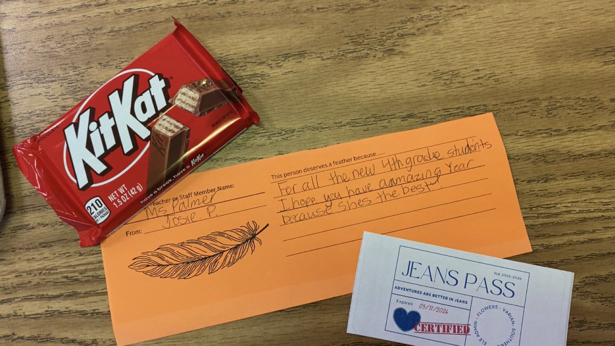 I was a lucky teacher today! We ❤️ teacher feather Friday’s! 😍 My sweet Josie! <a href="/KaylaPhilmon/">Kayla Philmon</a> <a href="/eastlake_hcs/">East Lake Elementary</a>