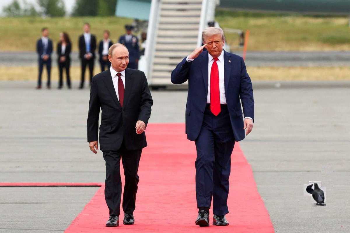 Путин и Трамп, эпичный кадр!